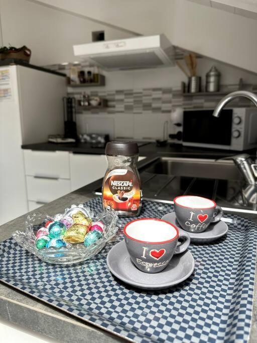 The Sweet Attic Room - De Vivo Realty Meta Di Sorrento Екстериор снимка